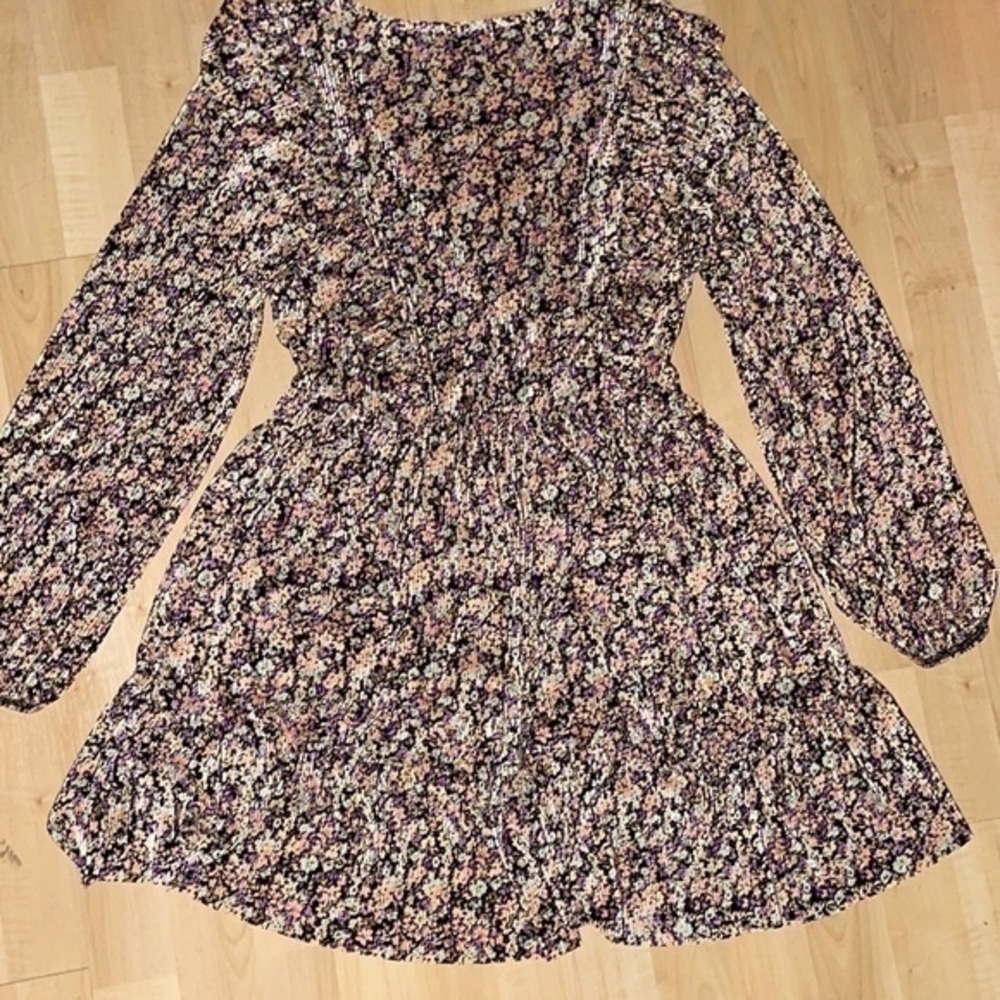Pull & Bear ASOS plisse mini smock dress in pink floral print L gently preloved - Picture 3 of 14